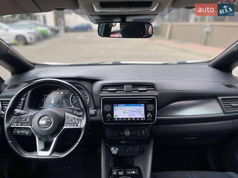 Хетчбек Nissan Leaf 2018 в Києві