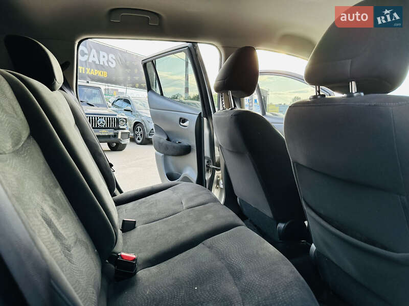 Хэтчбек Nissan Leaf 2015 в Харькове фото 18 Хэтчбек Nissan Leaf 2015 в Харькове
