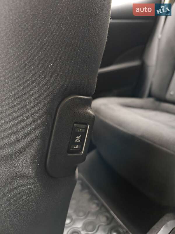 Хэтчбек Nissan Leaf 2015 в Ивано-Франковске