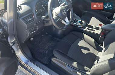 Хэтчбек Nissan Leaf 2022 в 
