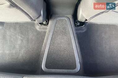 Хетчбек Nissan Leaf 2014 в 