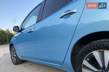 Хетчбек Nissan Leaf 2014 в 