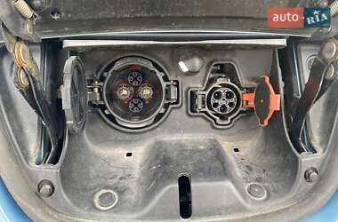 Хетчбек Nissan Leaf 2014 в 
