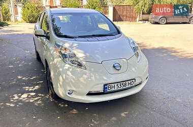 Хэтчбек Nissan Leaf 2013 в Черноморске