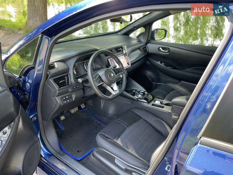 Хэтчбек Nissan Leaf 2021 в Ровно