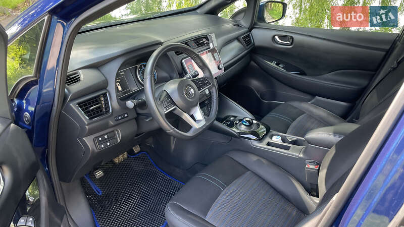 Хэтчбек Nissan Leaf 2021 в Ровно