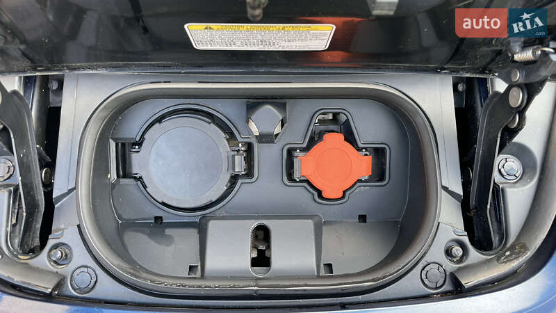 Хэтчбек Nissan Leaf 2021 в Ровно