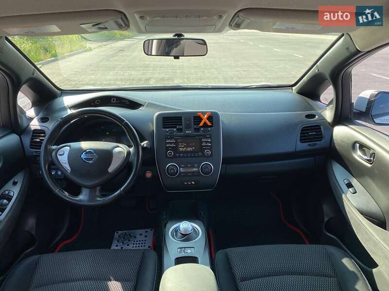 Хетчбек Nissan Leaf 2013 в Києві