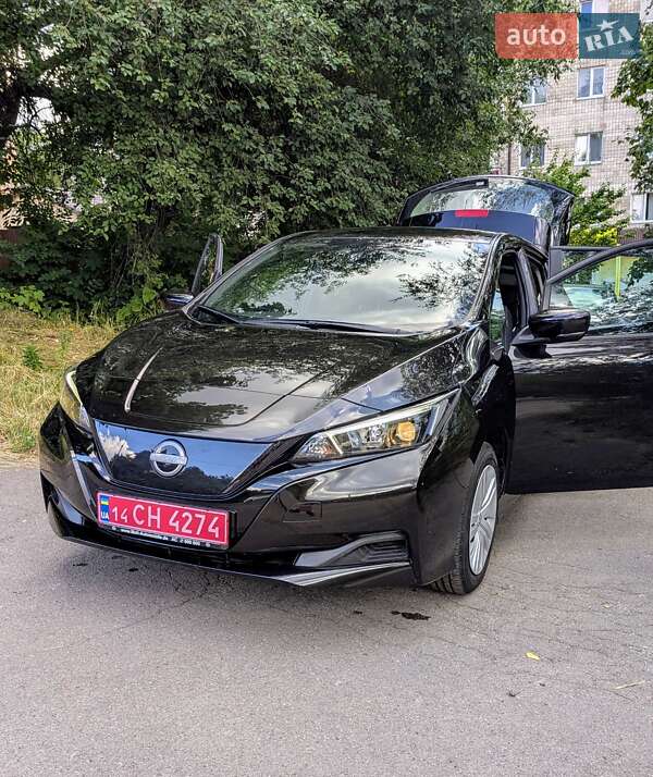 Хэтчбек Nissan Leaf 2022 в Ровно