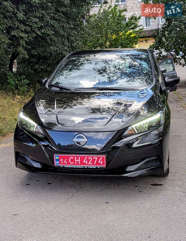 Хэтчбек Nissan Leaf 2022 в Ровно