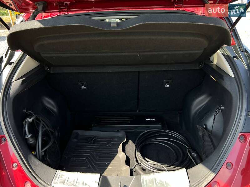 Хетчбек Nissan Leaf 2018 в Монастирищеві