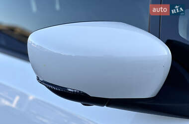 Хэтчбек Nissan Leaf 2020 в 