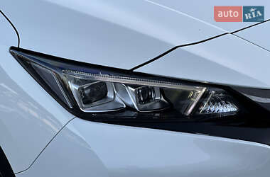 Хэтчбек Nissan Leaf 2020 в 
