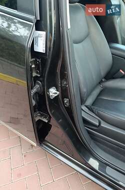 Хэтчбек Nissan Leaf 2015 в 
