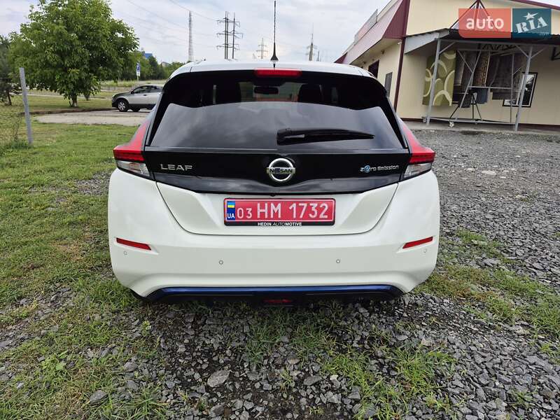 Хэтчбек Nissan Leaf 2020 в Хмельницком