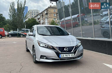 Хетчбек Nissan Leaf 2020 в Києві