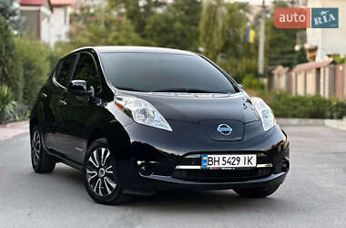 Хэтчбек Nissan Leaf 2015 в Одессе