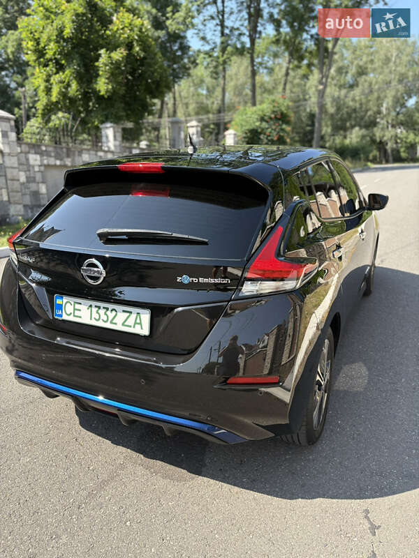Хэтчбек Nissan Leaf 2018 в Черновцах