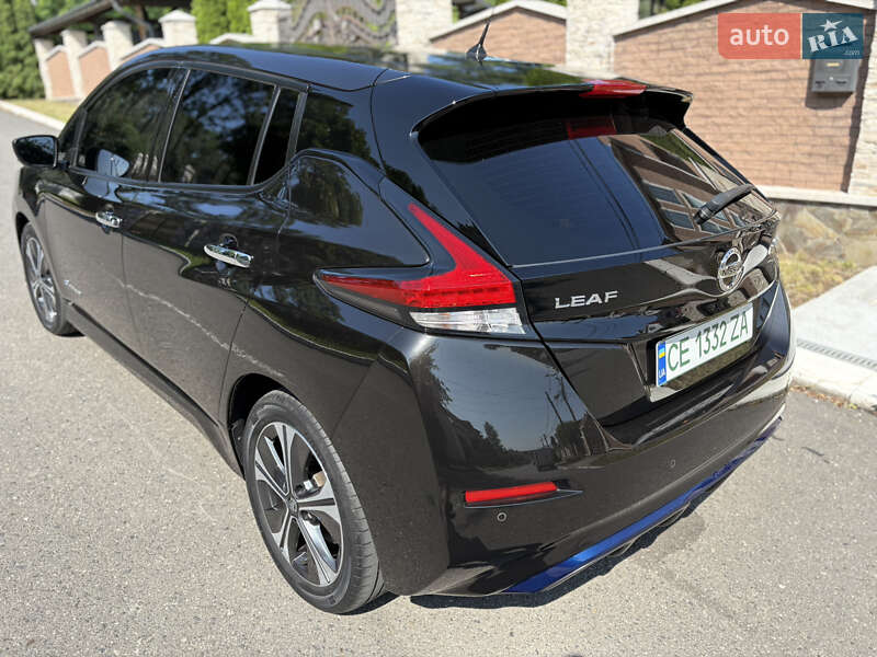 Хэтчбек Nissan Leaf 2018 в Черновцах
