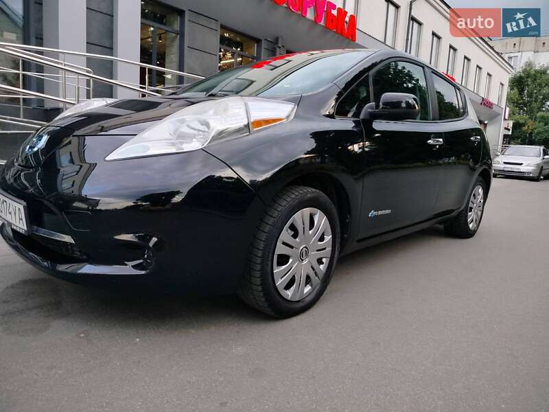 Хетчбек Nissan Leaf 2014 в Черкасах