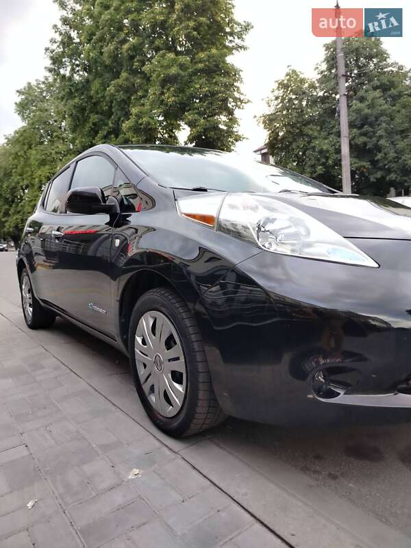Хетчбек Nissan Leaf 2014 в Черкасах