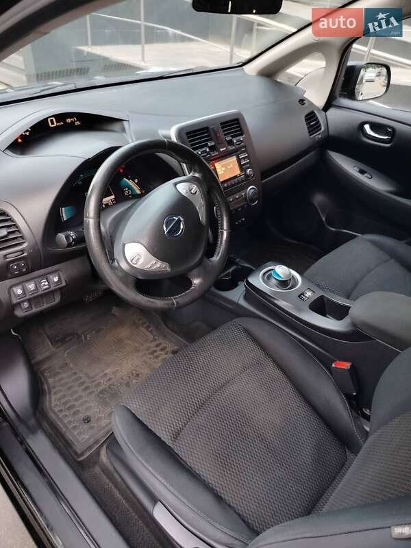 Хетчбек Nissan Leaf 2014 в Черкасах