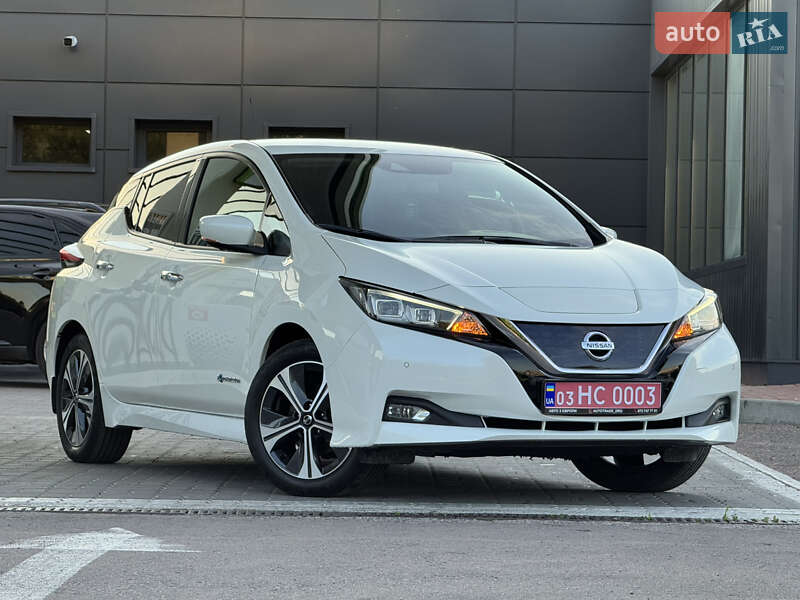 Хэтчбек Nissan Leaf 2018 в Дрогобыче