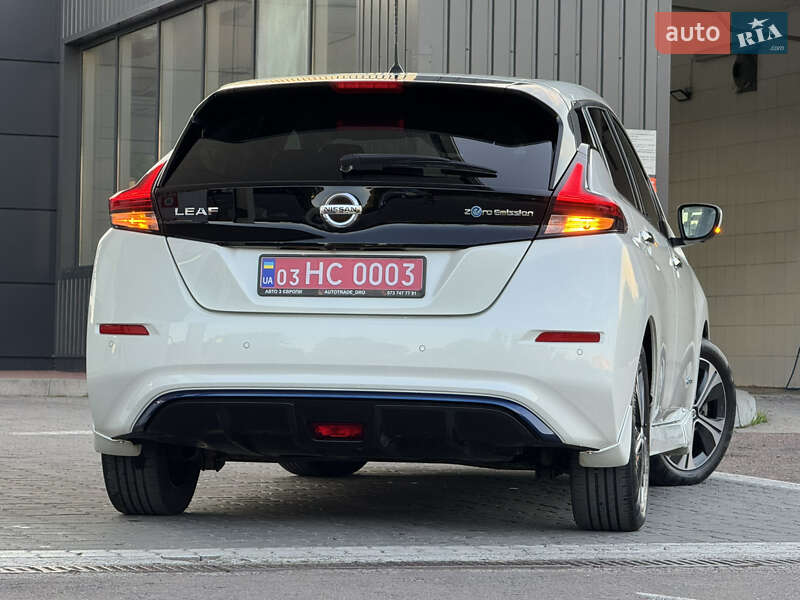 Хэтчбек Nissan Leaf 2018 в Дрогобыче