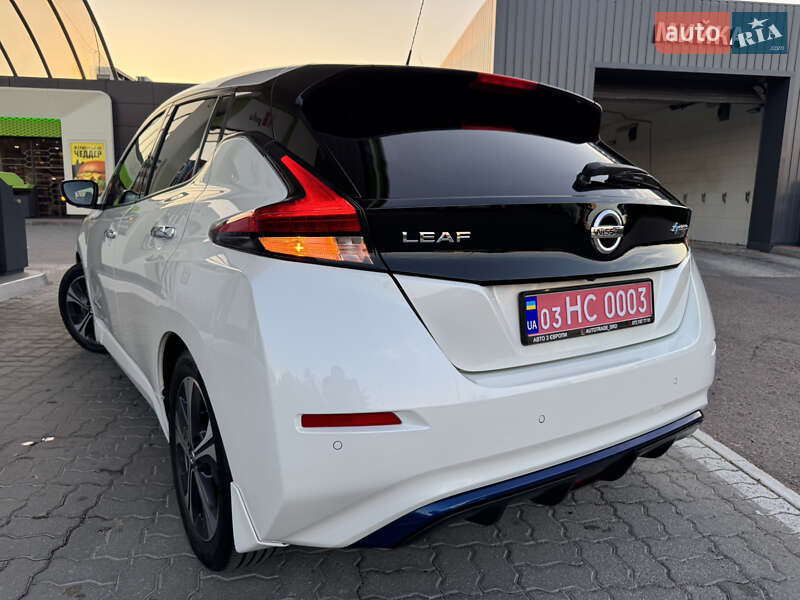 Хэтчбек Nissan Leaf 2018 в Дрогобыче