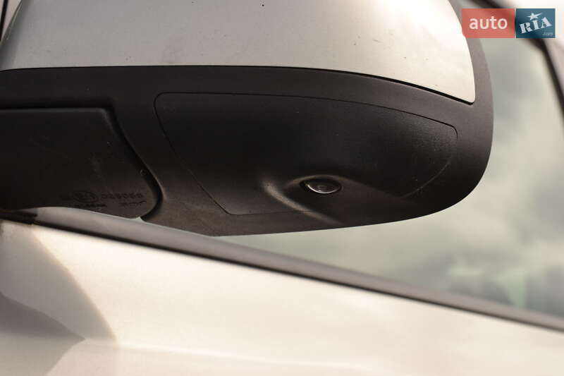 Хэтчбек Nissan Leaf 2015 в Луцке