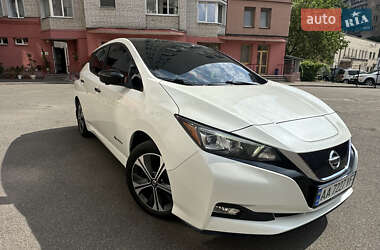 Хэтчбек Nissan Leaf 2019 в Киеве