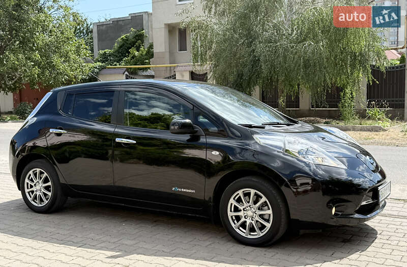 Хэтчбек Nissan Leaf 2014 в Одессе
