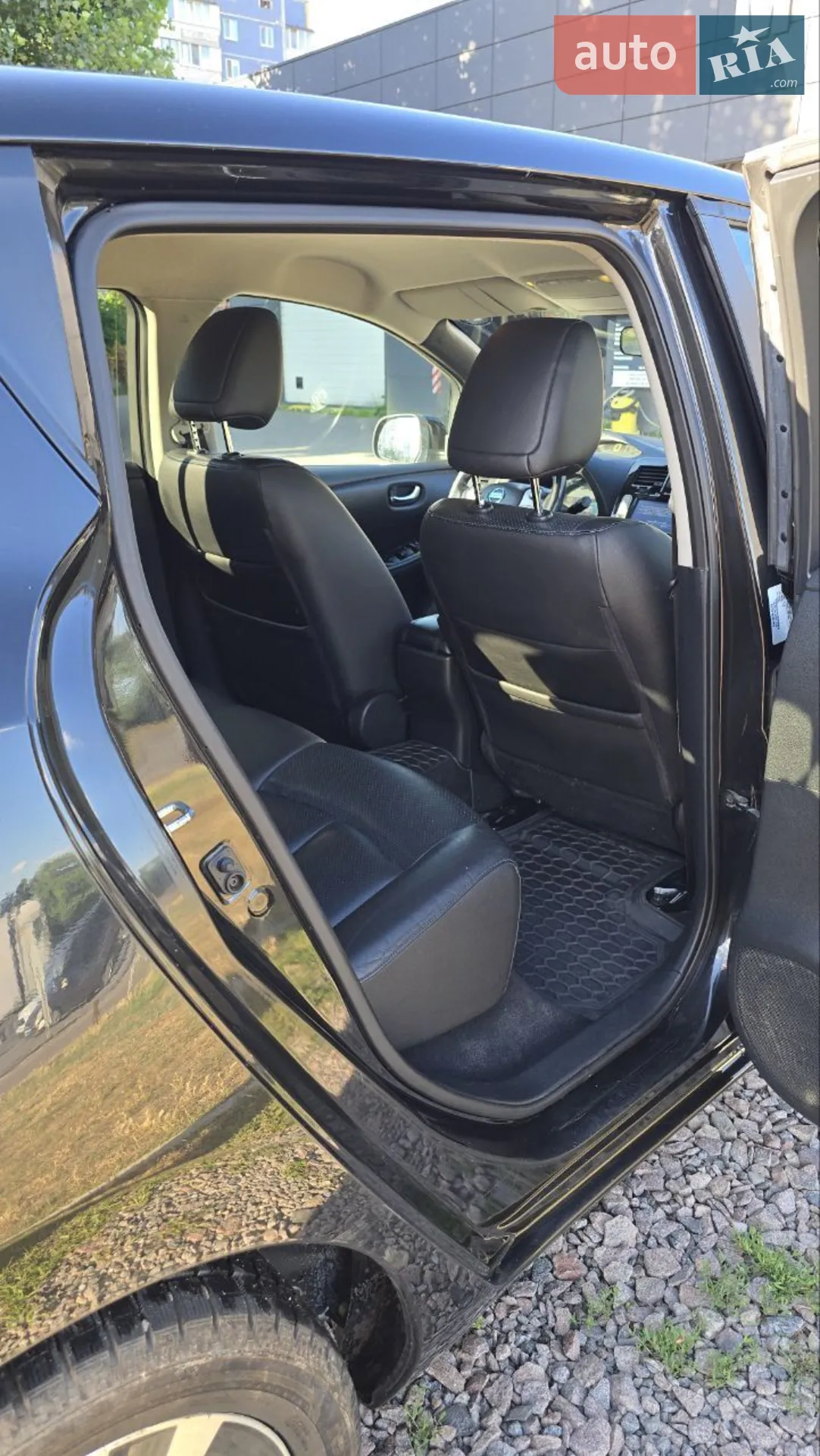 2015 Nissan Leaf - мініатюра 12