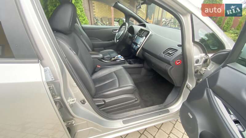 Хэтчбек Nissan Leaf 2014 в Киеве