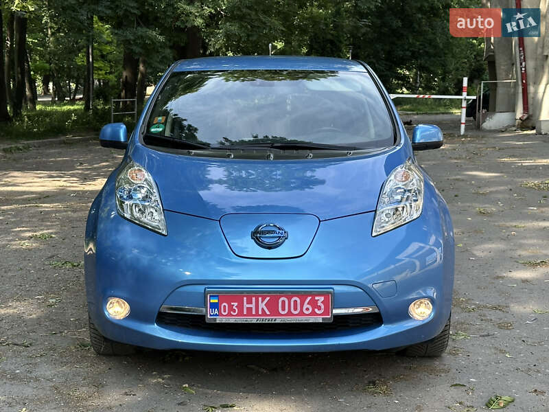 Хэтчбек Nissan Leaf 2013 в Тернополе