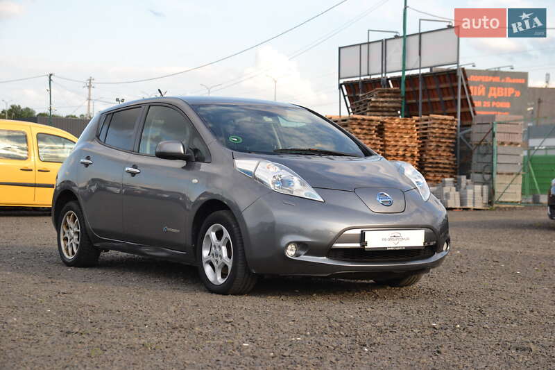 Хэтчбек Nissan Leaf 2014 в Луцке
