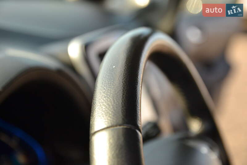 Хэтчбек Nissan Leaf 2014 в Луцке