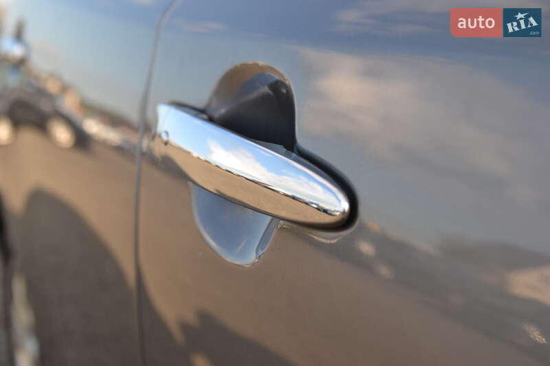 Хэтчбек Nissan Leaf 2014 в Луцке