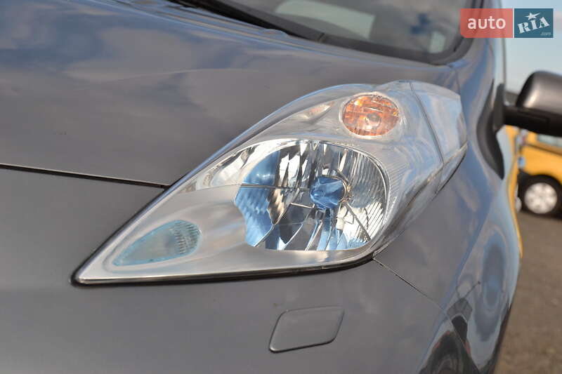 Хэтчбек Nissan Leaf 2014 в Луцке