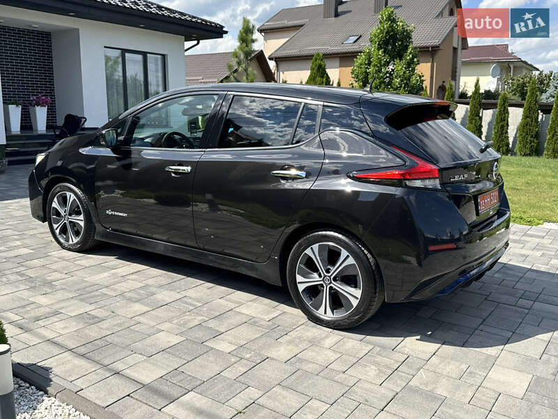 Хэтчбек Nissan Leaf 2018 в Ровно