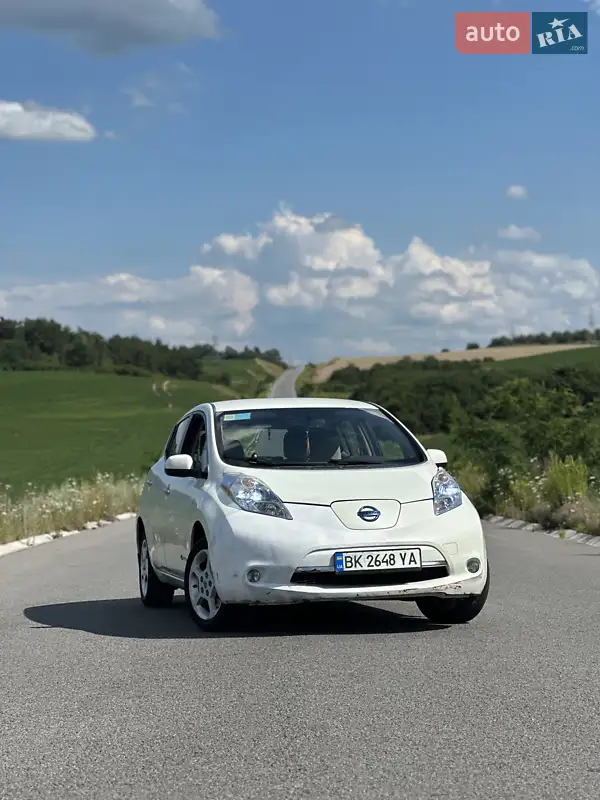 Nissan Leaf 2011