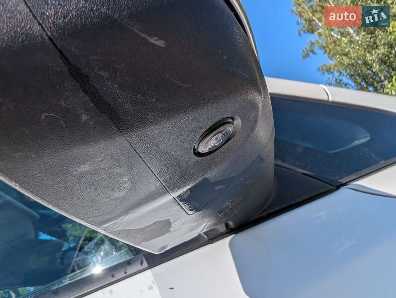 Хэтчбек Nissan Leaf 2013 в Тернополе