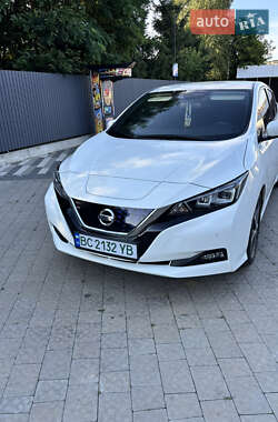 Хэтчбек Nissan Leaf 2021 в Ужгороде
