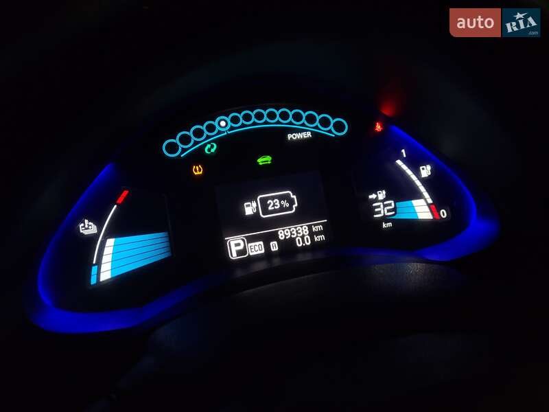 Хэтчбек Nissan Leaf 2016 в Ровно