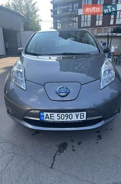 Хэтчбек Nissan Leaf 2017 в Днепре