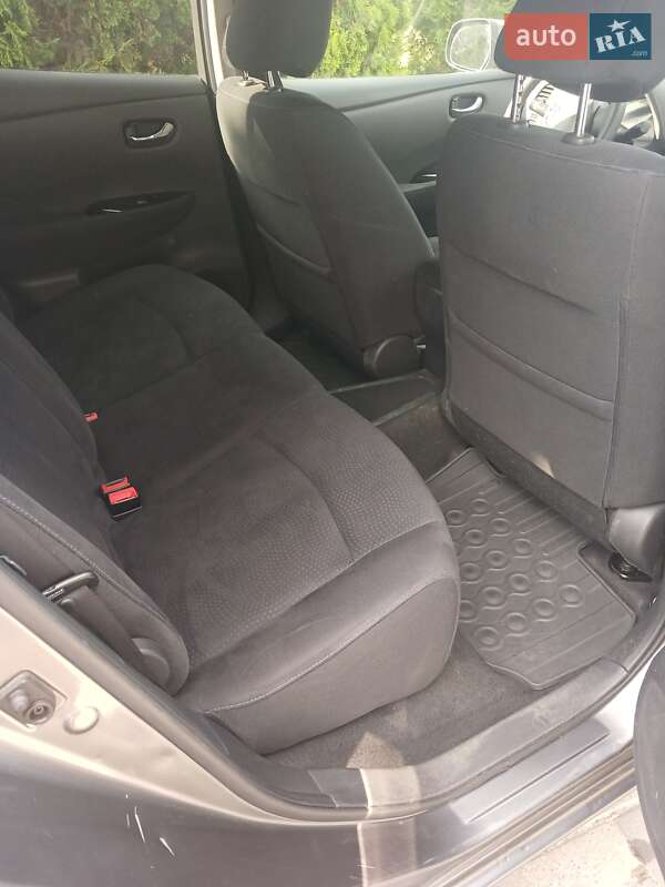 Хэтчбек Nissan Leaf 2014 в Черновцах