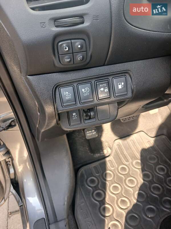 Хэтчбек Nissan Leaf 2014 в Черновцах