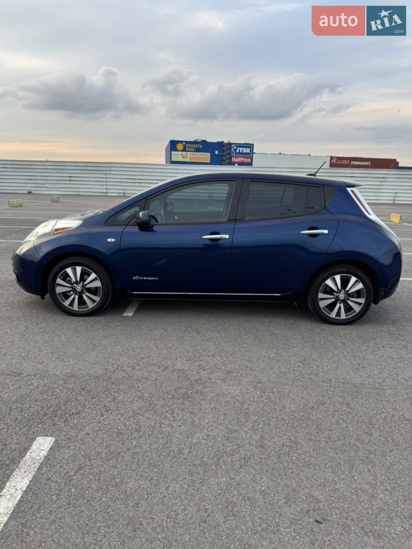2015 Nissan Leaf - мініатюра 5