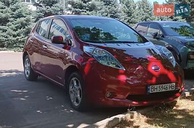 Хэтчбек Nissan Leaf 2011 в Одессе