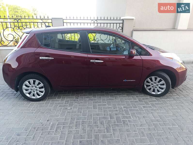Хэтчбек Nissan Leaf 2017 в Одессе фото 2 Хэтчбек Nissan Leaf 2017 в Одессе